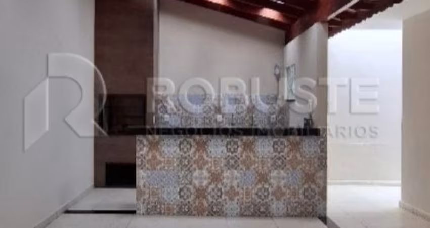 Casa completa no Jardim Regina, Botucatu-SP