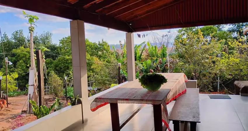Chácara / sítio com 4 quartos à venda na Zona Rural, Bofete 