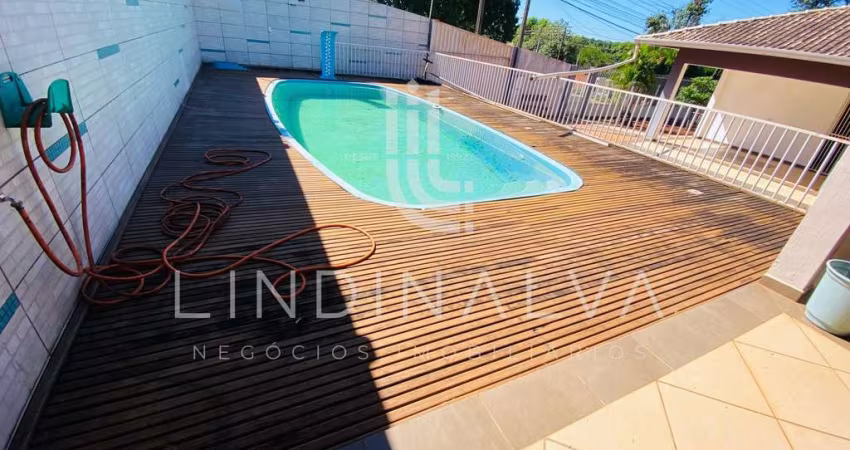 Casa com piscina, área gourmet e 6 vagas de garagem à venda em Foz do Iguaçu