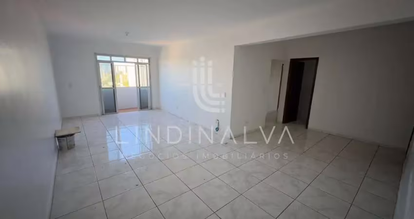 Apartamento espaçoso para locação no edifício pietro ângelo, no centro