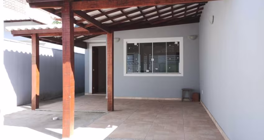 Casa à venda no bairro Balneário São Pedro em São Pedro da Aldeia/RJ