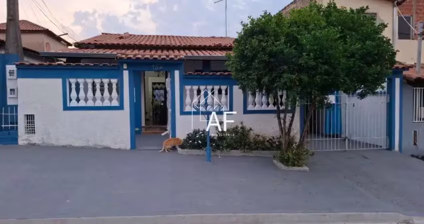 Casa térrea com edícula nos fundos com 3 vagas de garagem na cidade de indaiatuba sp