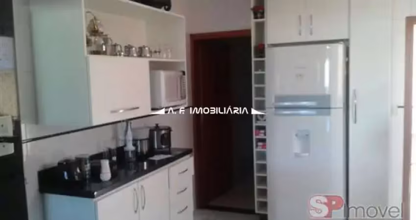 Linda casa assobradada no jaguará, 3 dormitórios, 2 vagas de garagem  - 118m²!