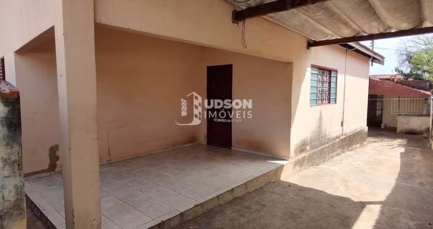 Casa para Venda em Bauru, Vila Coralina, 2 dormitórios, 1 banheiro, 2 vagas