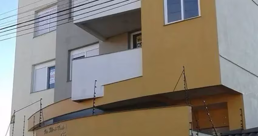 Excelente apartamento semimobiliado à venda no Bairro Ana Rech