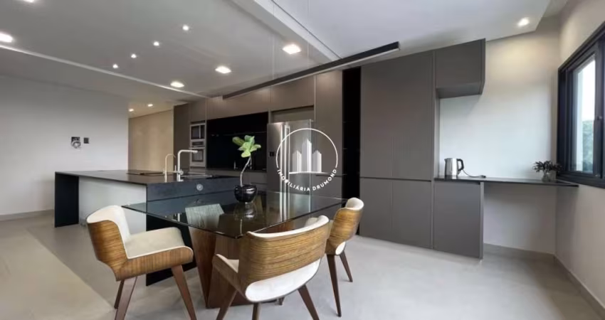 Casa 4 Quartos com 2 Suítes e 400m² - Centro