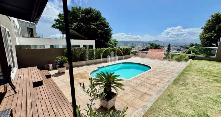 Casa 269m² com 3 Quartos e Suítes em Itaguaçu
