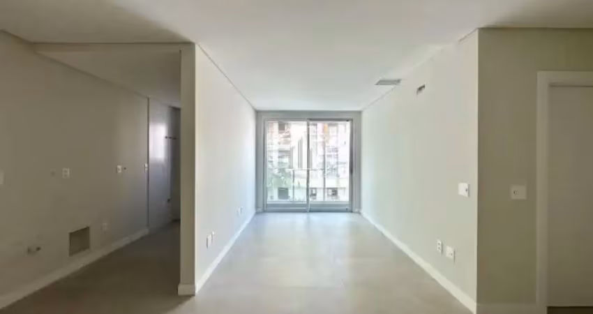 Apartamento 2 Quartos com 2 Suítes e 76m² - Centro