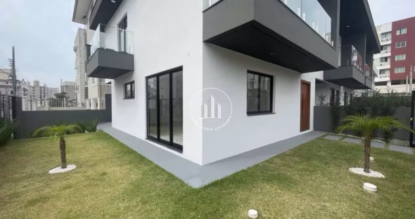 Sobrado Geminado 3 Quartos com 3 Suítes e 132m² - Pagani
