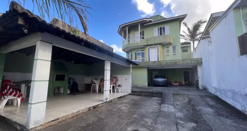 Casa 3 Quartos com 1 Suíte - Coloninha