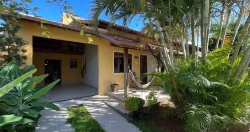 Casa 4 Quartos com 2 Suítes e 120m² - Jardim Cidade