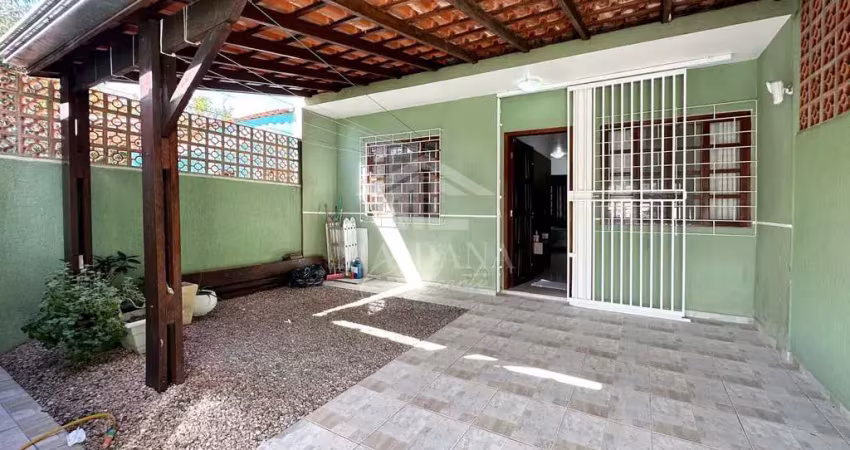 Casa  Com área gourmet maravilhosa , cozinha com móveis planejados à Venda no bairro Parque da Font