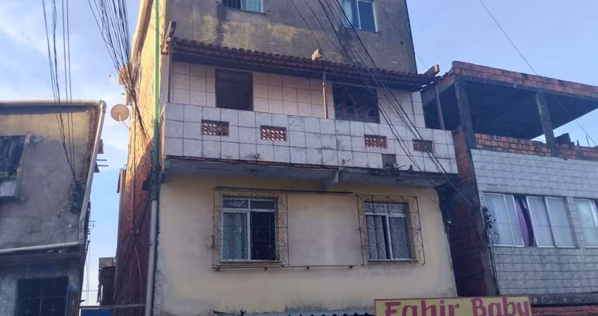 Casa 3/4 à venda em Plataforma