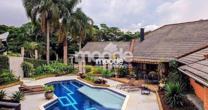 Casa com 5 quartos , 477 m² - venda por R$ 3.800.000 ou aluguel por R$ 24.104/mês - Nova Fazendinha - Carapicuíba/SP