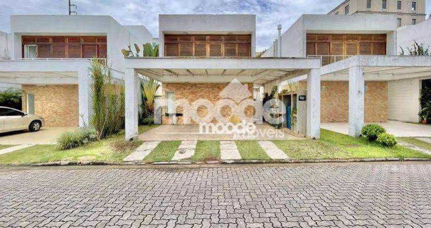 Casa a venda com 3 quartos à venda e condomínio, 173 m² por R$ 940.000 - Granja Viana II - Cotia/SP