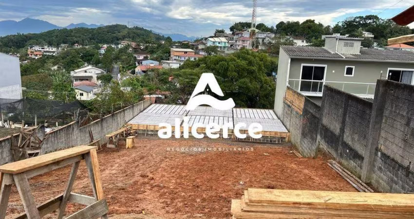 Sobrado à venda com 2 quartos 2 suítes, 126m² em Potecas São José