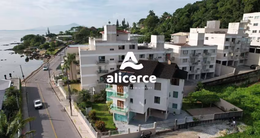 Casa à venda com 6 quartos 2 suítes, 370m² em Ponta de Baixo São José