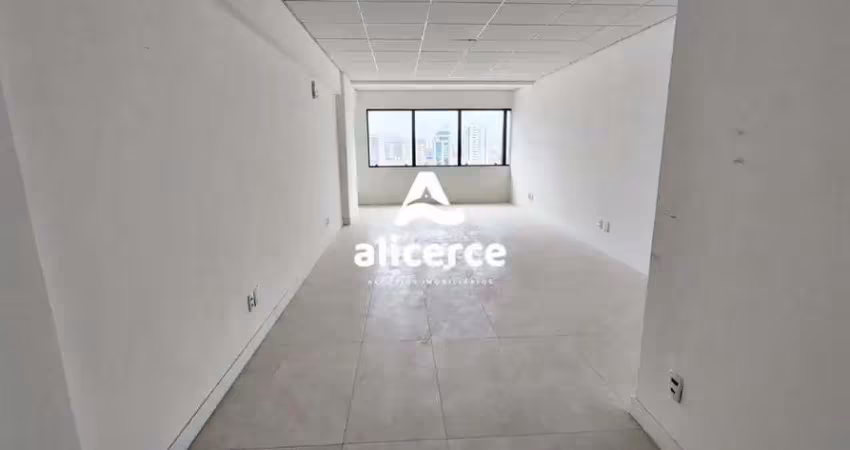 Sala comercial à venda na Rua Fúlvio Aducci, 627, Estreito, Florianópolis