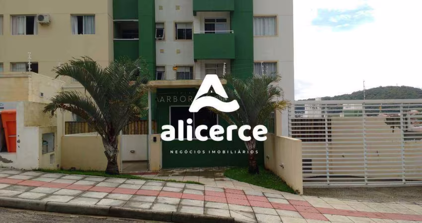 Excelente Apartamento de 2 dormitórios em Forquilhinhas,com decoração clean.