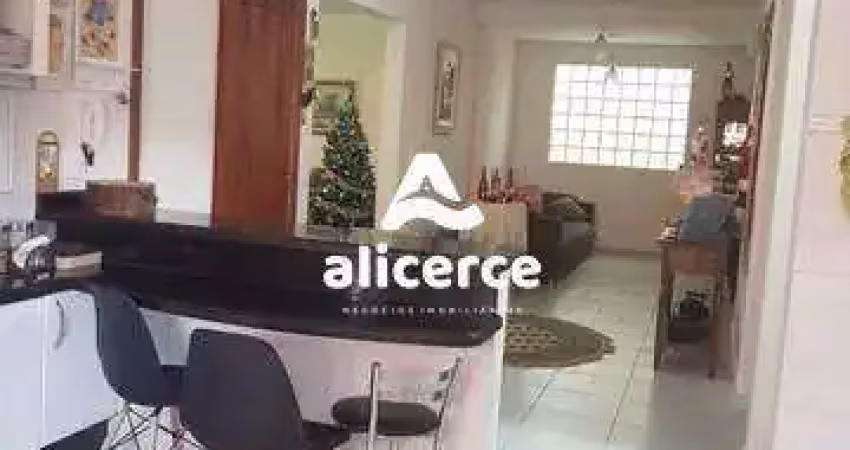 Casa à venda com 3 quartos 1 suíte, 243m² em Córrego Grande Florianópolis