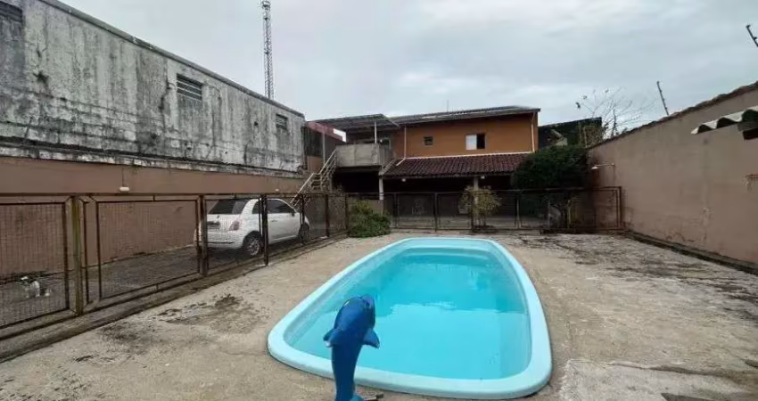Casa para venda possui 320 metros quadrados com 4 quartos em jardim regina - itanhaém - sp