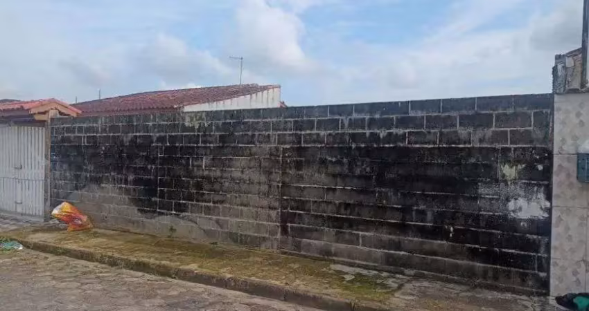 Terreno para venda possui 250 metros quadrados em suarão - itanhaém - sp