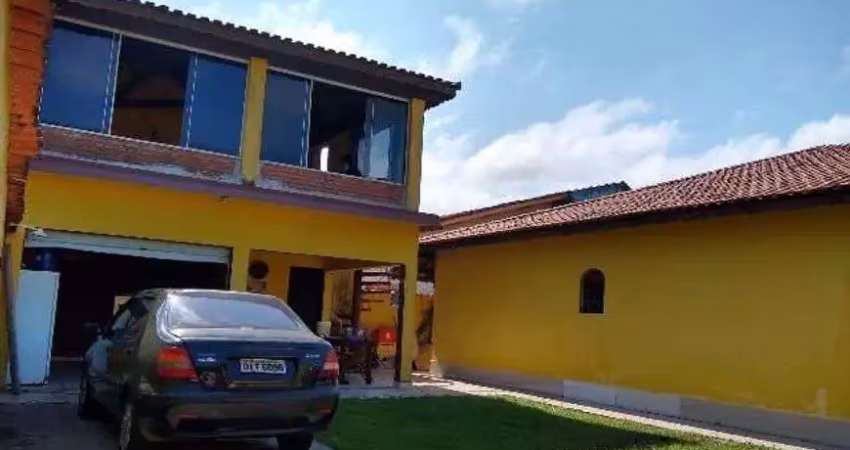 Casa na praia á 100 metros do mar no balneário são jorge em itanhaem