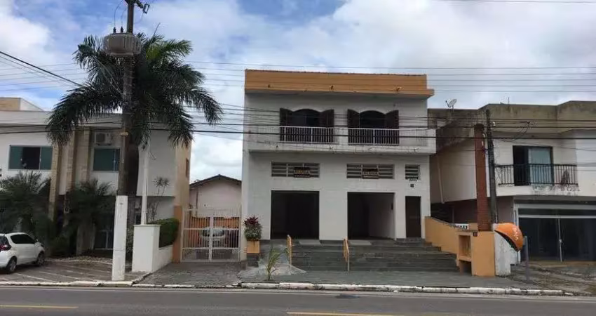 Salão comercial lado praia á 400 metros do mar com 2 salões comerciais no oásis em peruibe