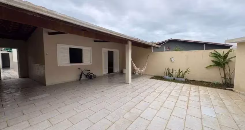 Casa para venda possui 3 quartos em jequitiba - itanhaém - sp