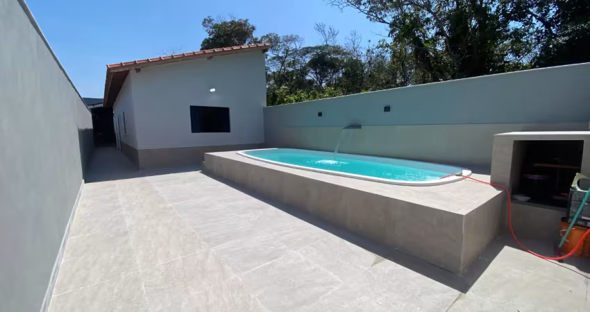 Casa para a venda com piscina no bairro flórida mirim, em mongaguá / sp