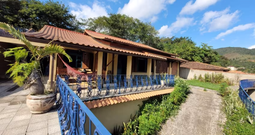Casa com 4 quartos à venda - Localização espetacular
