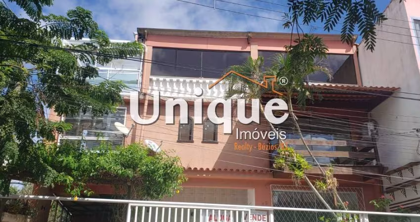 Casa com dez quartos na Passagem, à venda por R$ 1.500.000,00.