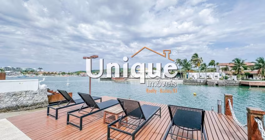 Casa beira canal, Ogiva - Cabo Frio, à venda por R$ 5.400.000,00