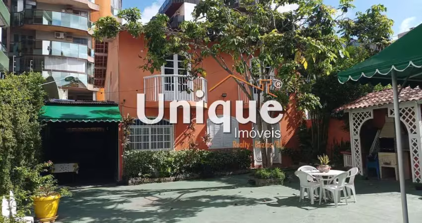 Casa no bairro Passagem - Cabo Frio, à venda por R$ 2.000,000,00