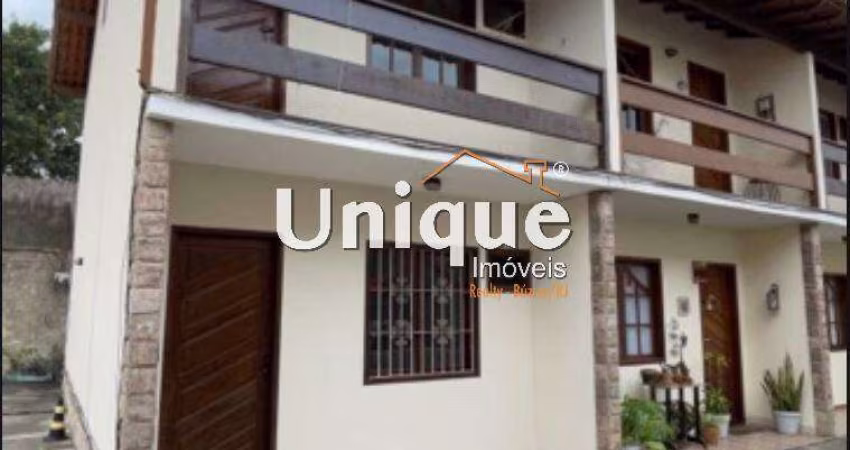 Casa duplex no Jardim Flamboyant à venda por R$ 310.000,00