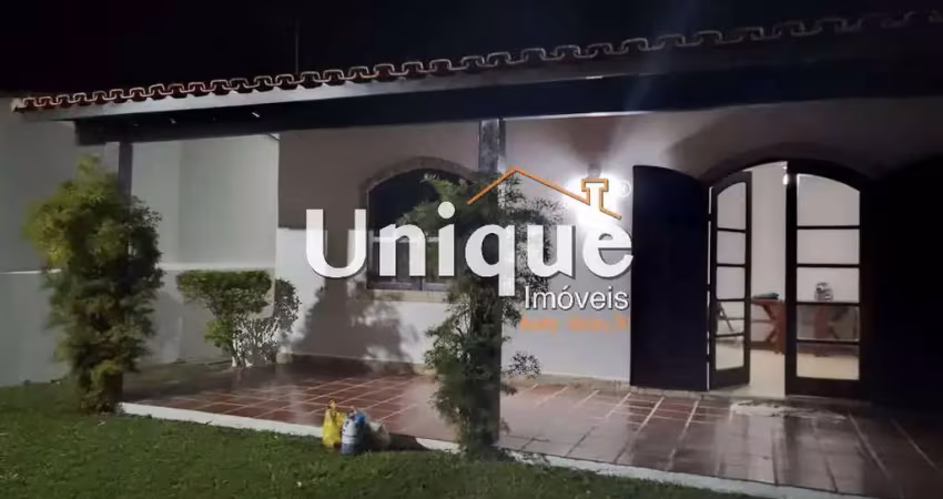 Casa próximo a lagoa com dois quartos, à venda por r$ 410.000,00.