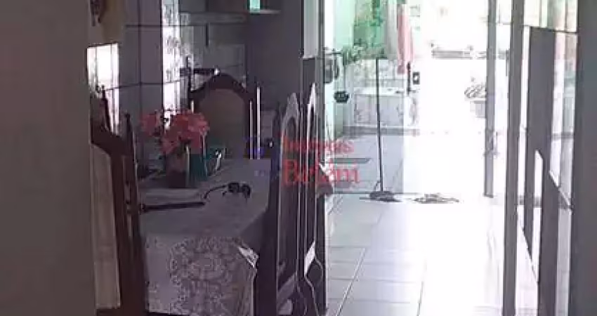 Imóveis Belém vende Casa de 2 pavimentos na Pedreira (Marquês).