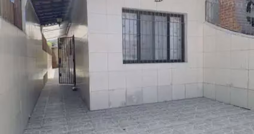 Casa 2 dormitórios com churrasqueira próximo a praia - vera cruz, mongaguá