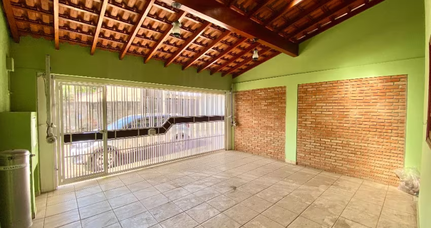 Belíssima casa à venda em Itu com 3 quartos