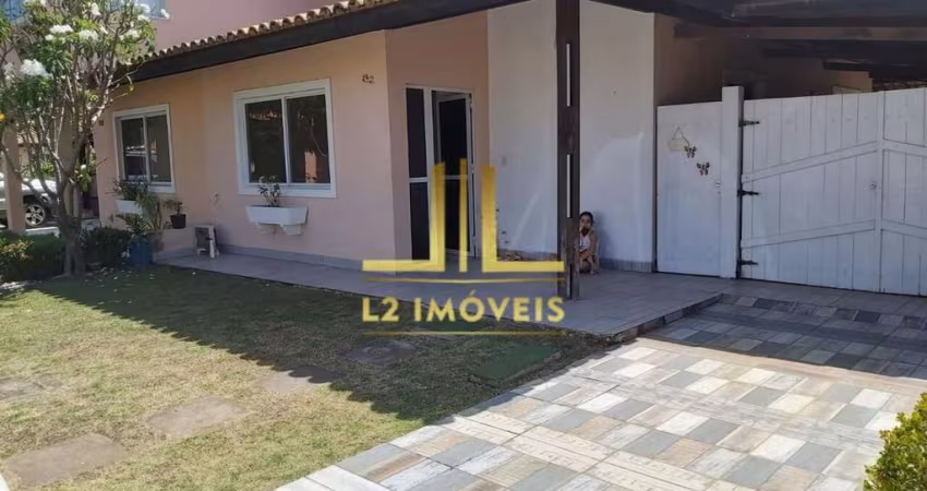 CASA DUPLEX - 2 QUARTOS SENDO 1 SUÍTE - LAURO DE FREITAS