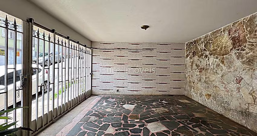 Casa 3 quartos - Centro