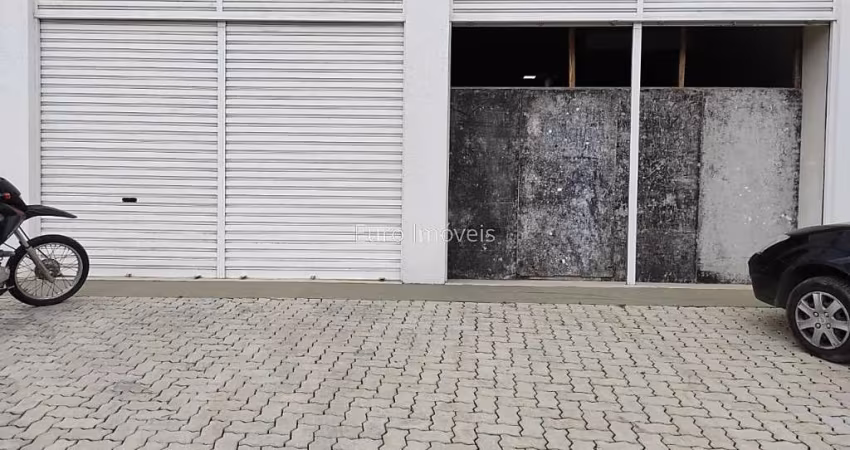 Loja - Teixeiras