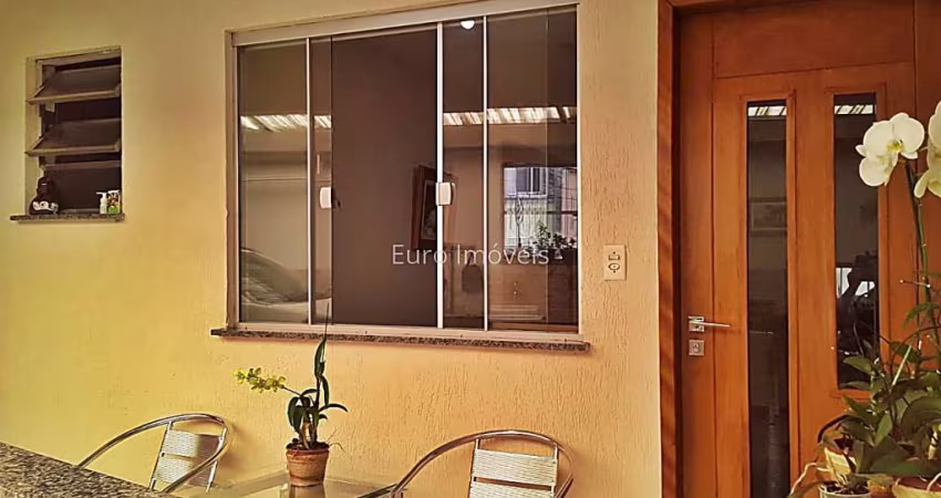 Casa 3 quartos - Santa Terezinha