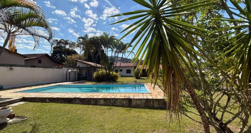 Casa 3 quartos - Parque Jardim da Serra