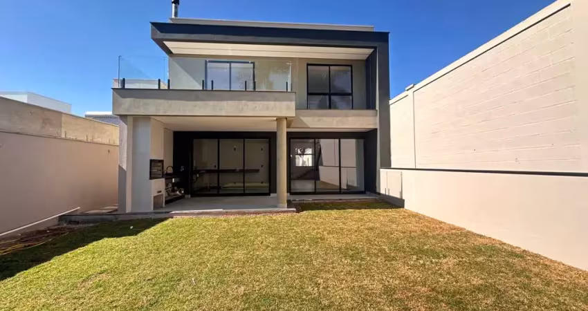 Casa 4 quartos , com piscina, 2 vagas, 270m² a venda em vina del mar, juiz de fora.