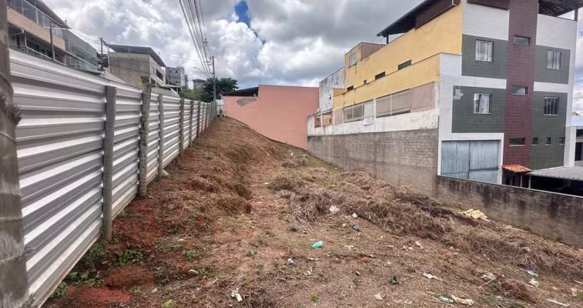 Lote com ótima topografia de esquina 420m² no Fontes Ville II.