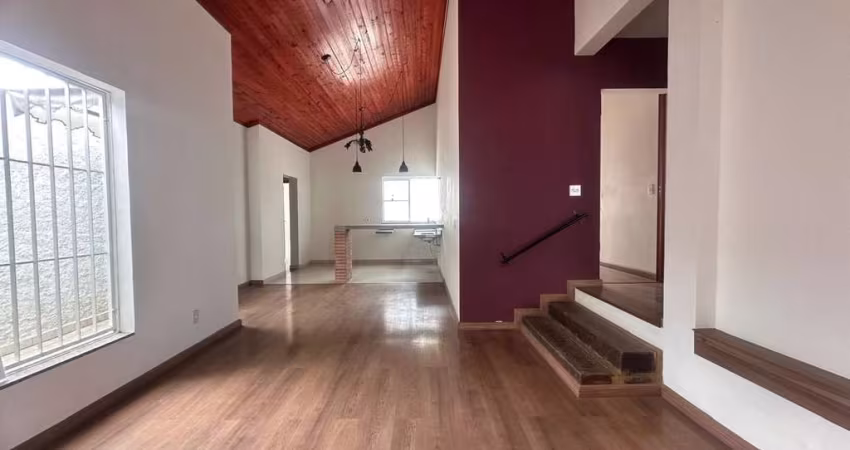 Casa 2 quartos, 135,42m², 2 vagas no São Pedro, Juiz de Fora, MG.