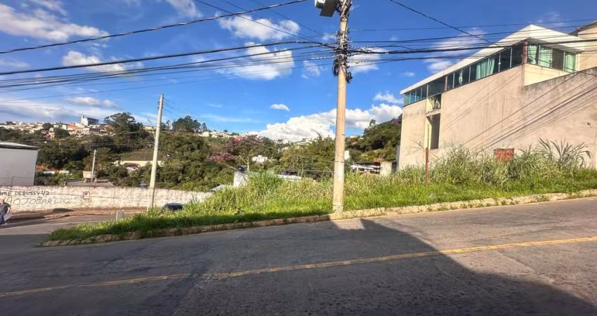 Terreno com 310m², bairro Borboleta, Juiz de Fora, MG.