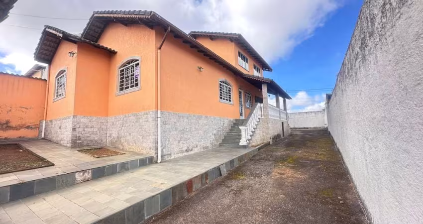 Casa 3 quartos, 156m² , 4 vagas no Nossa Senhora de Fátima.
