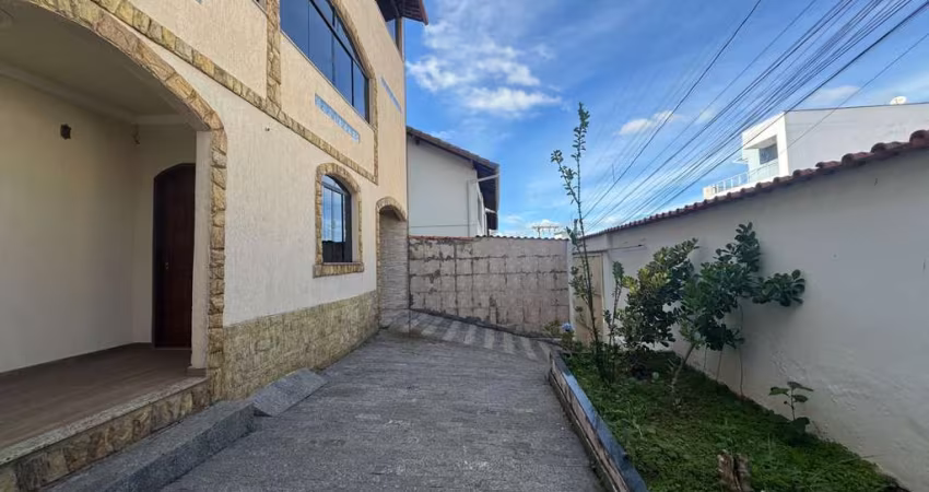 Casa 4 quartos - Santa Maria